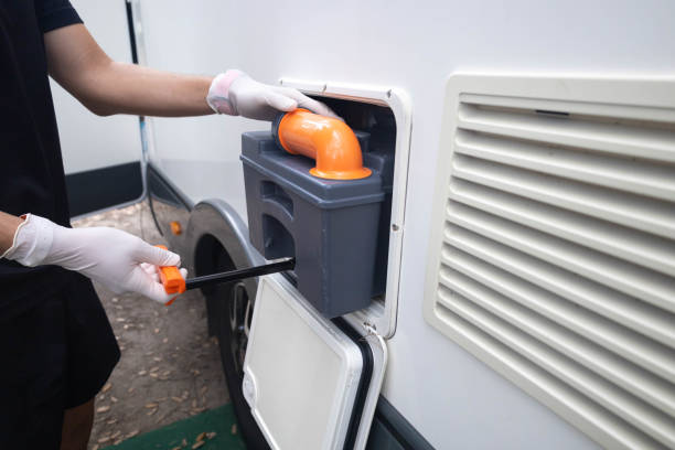 Best Construction site porta potty rental  in Waterloo, IA